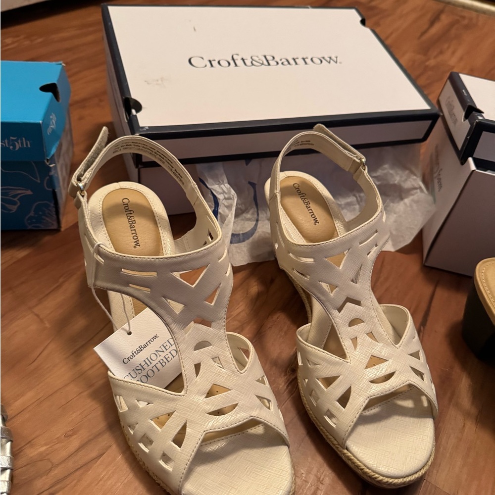 Croft & Barrow Women's Cream Sandals